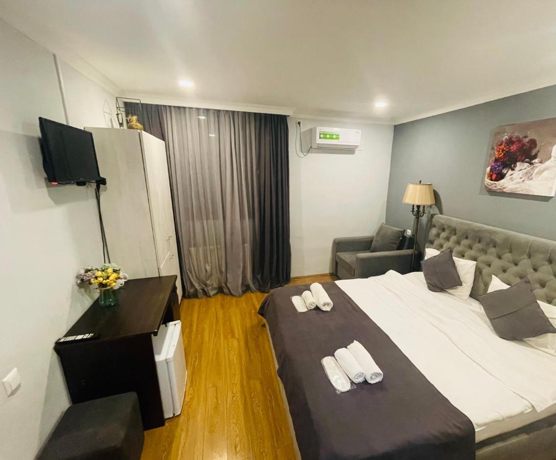 Book Hotel Тбилиси Экстерьер фото