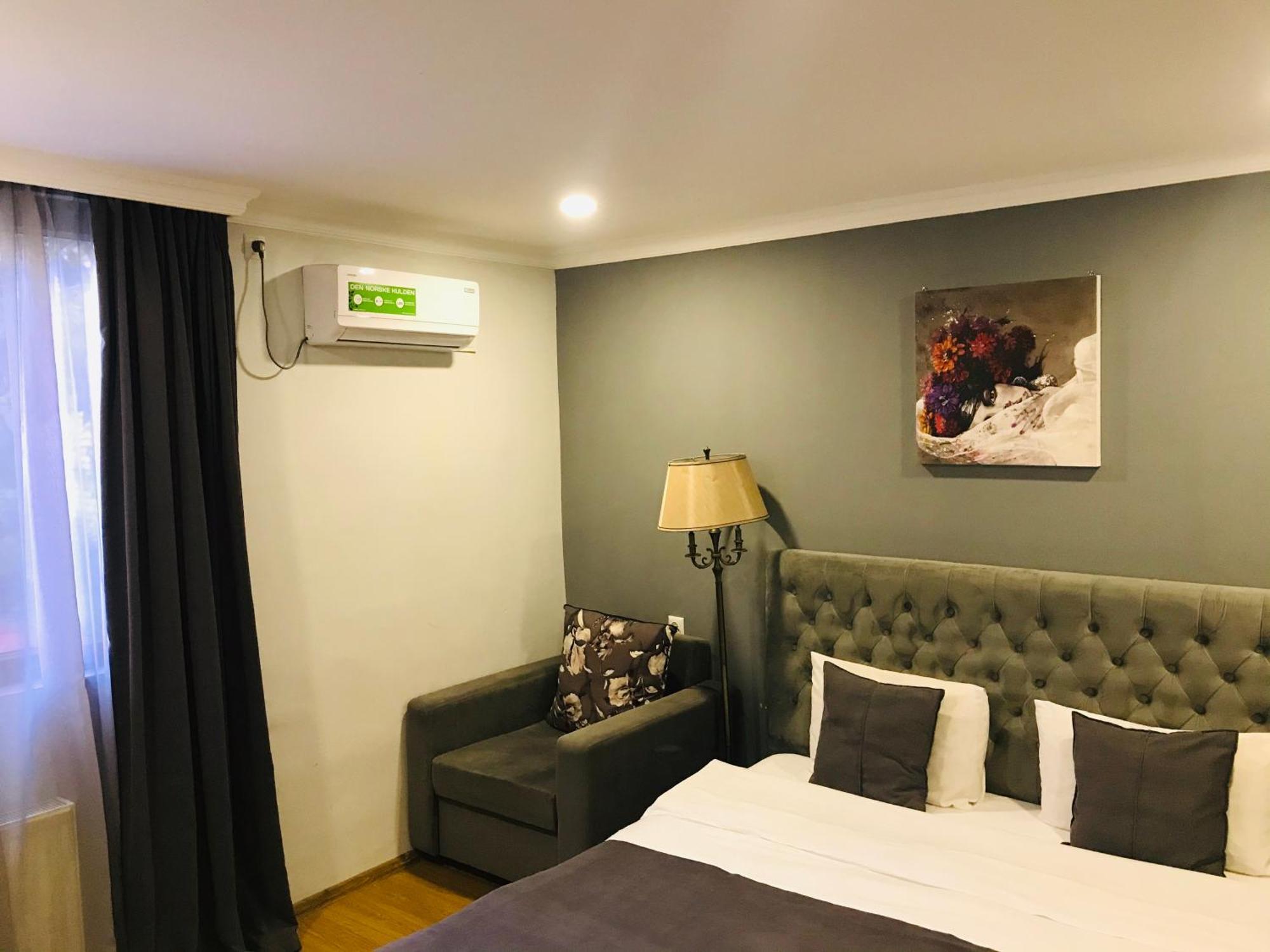 Book Hotel Тбилиси Экстерьер фото
